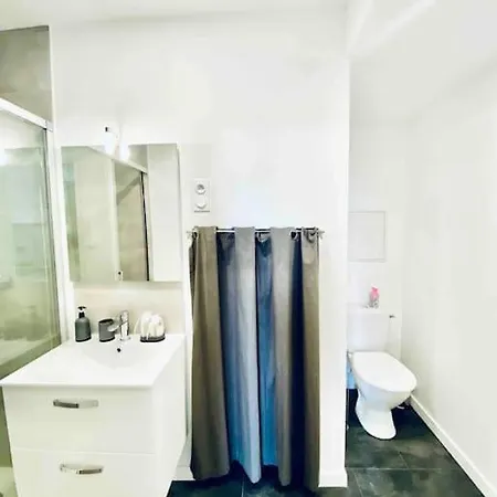 2 Pieces En Centre Διαμέρισμα